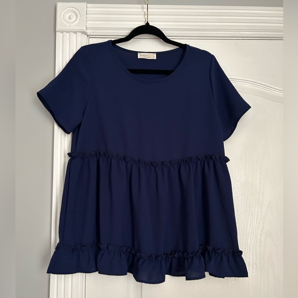 NWOT Perfect Peach Navy Ruffle Peplum Top Size Small - Picture 2 of 8